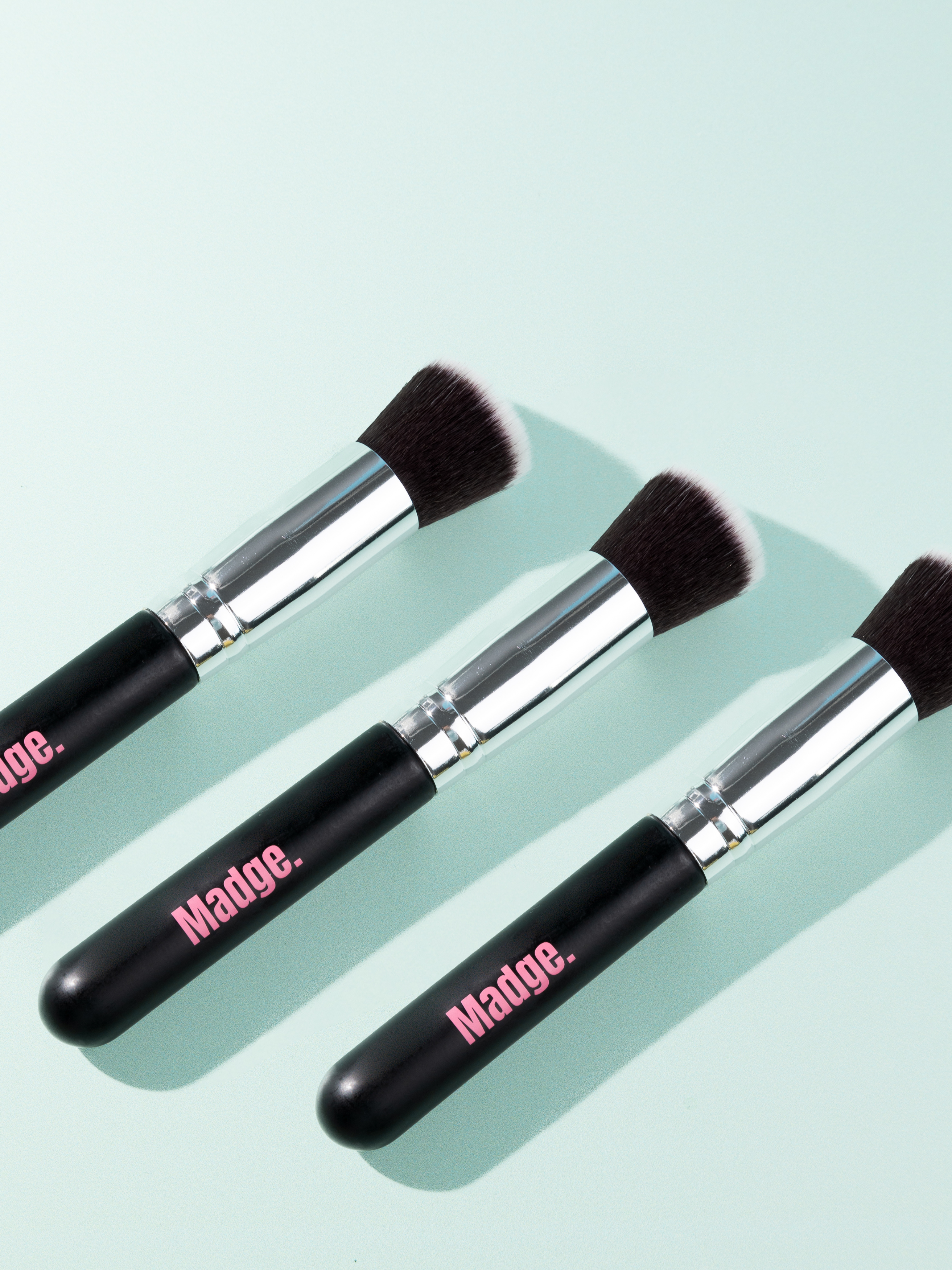 PRIMER BRUSH - Madge Beauty